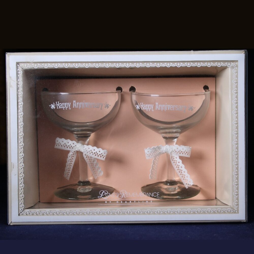 Vintage Loves Remembrance Coupe Anniversary Glasses by Heartline